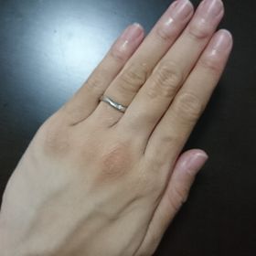 【EYE JEWELRY UMAKI(アイジュエリー ウマキ)の口コミ】 ずっと身につけるものなので、シンプルなデザインにしようと思っていたの…