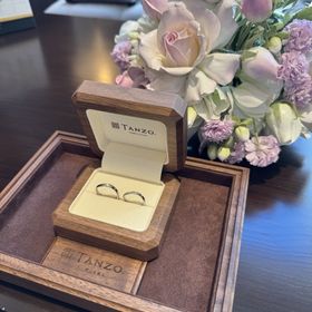 【TANZO.(鍛造指輪)の口コミ】 他のお店との比較としては、鍛造製法でしっかりとした作りをしていて、素…