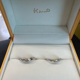 【ケイウノ ブライダル(K.UNO BRIDAL)の口コミ】 既製のデザインをもとに指輪の幅や色味、ダイヤの種類などを選びました。…