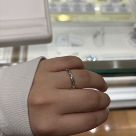 【STAR JEWELRY(スタージュエリー)】の口コミ シンプルな指輪が欲しかったので、期待通りの指輪が見れて良かったです。
...