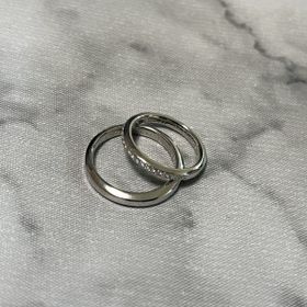 【ラザール ダイヤモンド(LAZARE DIAMOND)の口コミ】 指につけた時に綺麗に映える華奢でシンプルなエタニティリングを探してい…