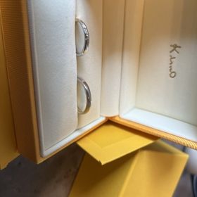 【ケイウノ ブライダル(K.UNO BRIDAL)の口コミ】 シルバーとゴールド、どちらが良いか迷っていたので、今回どちらの色も入…