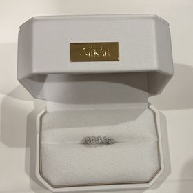 【AHKAH(アーカー)の口コミ】 婚約指輪も普段使いしたいという私の要望を答えてくれる優れものです。高…