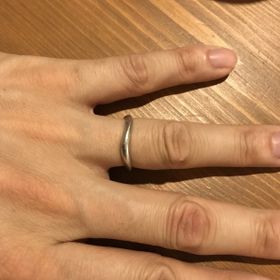 【俄(にわか)の口コミ】 2人が好きなものに関連するブランドを探すことにしました。好きなアーティ…