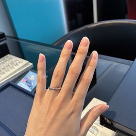 【銀座ダイヤモンドシライシの口コミ】 指輪探しで何店舗か伺いましたが、銀座ダイヤモンドシライシの指輪が1番着…