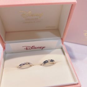 【ケイウノ ブライダル(K.UNO BRIDAL)の口コミ】 お互いの好きなディズニー作品をイメージした唯一無二のデザインで作成し…