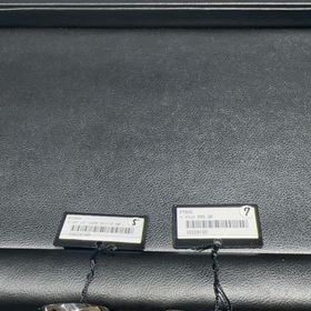 【ラザール ダイヤモンド(LAZARE DIAMOND)の口コミ】 リング全体をシンプルに仕上げつつ、小さなメレダイヤをさりげなく添える…