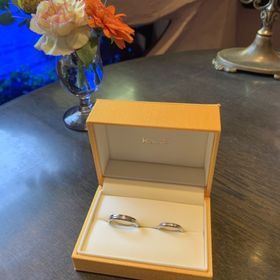 【ケイウノ ブライダル(K.UNO BRIDAL)の口コミ】 いくつかのブランドを見て回りましたが、しっかりお揃い感のあるもの、幅…