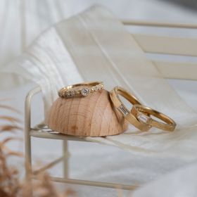 【Cayof(カヨフ)の口コミ】 まず、何よりデザインが素敵でした！もともとバケットカットの指輪に憧れ…