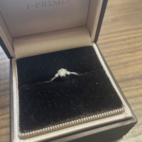 【アイプリモ(I-PRIMO)の口コミ】 婚約指輪として購入しました。サプライズだったので自分一人で選びました…