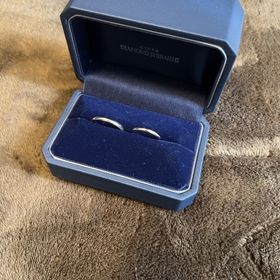 【銀座ダイヤモンドシライシの口コミ】 シンプルで普段つけていてもいやらしくないものを選べて良かったです。ま…