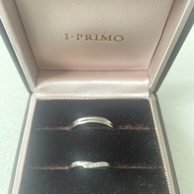 【アイプリモ(I-PRIMO)の口コミ】 指が細長く見えるデザインで着け心地も良く、とても気に入っています。似…