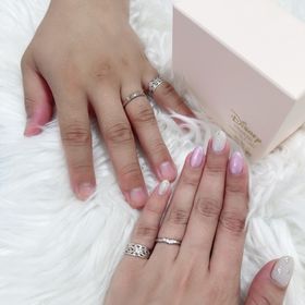 【ケイウノ ブライダル(K.UNO BRIDAL)の口コミ】 ディズニーが好きで、ディズニーモチーフの指輪で男女共に気に入るデザイ…