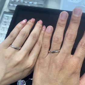 【宝寿堂(ほうじゅどう)の口コミ】 ダイヤがあり、キラキラ感があるものが希望だったのですが、よくあるウェ…