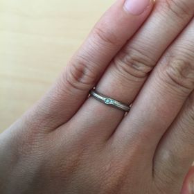 【VERITE(ベリテ)の口コミ】 店員のお兄さんから、花嫁は青い色の物を身につけると幸せになれるという…