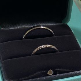 【ティファニー(Tiffany & Co.)の口コミ】 太さをすごく気にして選びました。
あまり太すぎると日常生活で違和感を感…