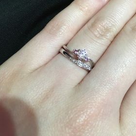 【HOSHI no SUNA 星の砂(ほしのすな)の口コミ】 いろんなお店を見て、いちばんダイヤモンドの輝きが綺麗でした。指につけ…