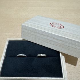 【出雲結(いずもゆい)の口コミ】 男性の結婚指輪ではあまり見かけないデザインのように思いますが、日常生…