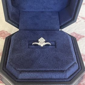 【ROYAL ASSCHER(ロイヤル・アッシャー)の口コミ】 非常に個性的なデザインなので他人と被ることはほとんどないと思います。…