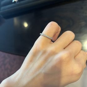 【ケイウノ ブライダル(K.UNO BRIDAL)の口コミ】 ハーフエタニティの結婚指輪で華やかさと可愛さの両方があります。希望に…