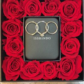 【萬時(Manji)】の口コミ ダイヤモンドをあしらいながらも普段使いしやすいよう埋め込まれて作られて...