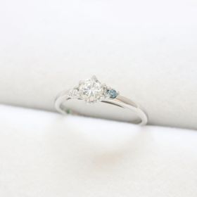 【LEGAN(レガン)の口コミ】 様々な色のカラーダイヤモンドがあり、この世に一つだけの婚約指輪をオー…