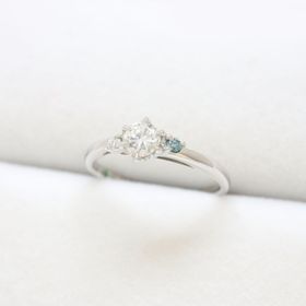 【LEGAN(レガン)】の口コミ 様々な色のカラーダイヤモンドがあり、この世に一つだけの婚約指輪をオーダ...