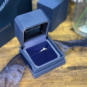 【銀座ダイヤモンドシライシの口コミ】 「タイムレスに似合う一本」
銀座ダイヤモンドシライシのタイムレスラブを…