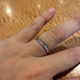 【アイプリモ(I-PRIMO)の口コミ】 リングの形がお気に入りです。私はストレート型、妻はウェーブ型が気に入…