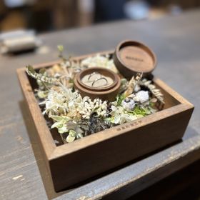 【鎌倉彫金工房の口コミ】 シンプルで飽きのこないデザインでとてもいい。ただの棒状の金属から自分…