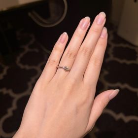 【ケイウノ ブライダル(K.UNO BRIDAL)の口コミ】 可愛い！！ピンク色が好きなので、サイドのダイヤをピンク色にしてくれま…