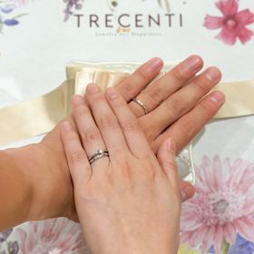 【TRECENTI(トレセンテ)の口コミ】 シンプルだけど、ウェーブのラインが綺麗。ダイヤの入れ方が控えめで、か…