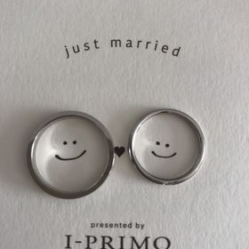 【アイプリモ(I-PRIMO)の口コミ】 シンプルなデザインであるがダイヤモンドがついてることで華やかさもある…