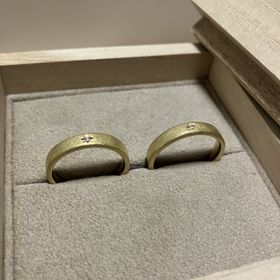 【YUKA HOJO(ユカホウジョウ)】の口コミ つや消しタイプが欲しくて探していたところ、イメージにぴったりだったので...