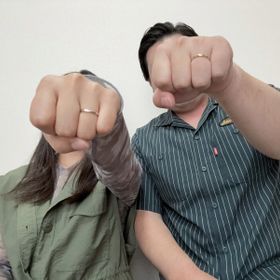 【アイプリモ(I-PRIMO)の口コミ】 指輪はシンプルすぎず、斜めのラインが入っていることによって指に馴染む…