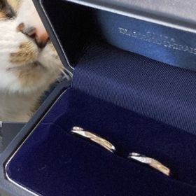 【銀座ダイヤモンドシライシの口コミ】 シンプルだけど、少しデザインに動きが欲しいなと思っていたときに、お勧…