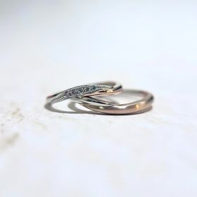 【BELETHE(ベルテ)の口コミ】 指輪の形、ダイヤモンドの色、指輪本体の色、艶消しのヘアライン加工など…