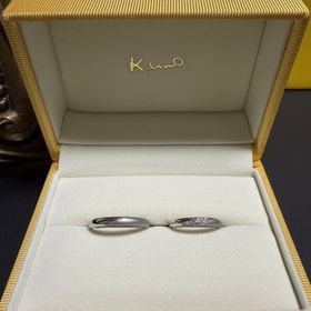 【ケイウノ ブライダル(K.UNO BRIDAL)の口コミ】 2人のを上下に合わせるとデザインの繋がりが本当に好きでお気に入りポイン…