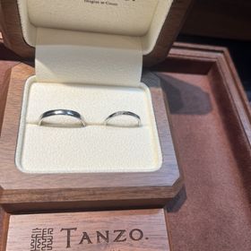 【TANZO.(鍛造指輪)の口コミ】 フルオーダーで、気に入ったデザインを選びながら、自分たちのお気に入り…