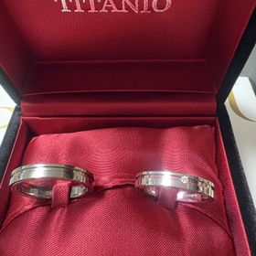 【TITANIO(ティタニオ)】の口コミ シンプルなデザインですが、長くずっとつけられるデザインだと思います　ま...