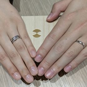 【AMATSU(アマツ)の口コミ】 私は元々、『品』の婚約指輪・結婚指輪で揃えたいと思い、店舗に伺いまし…