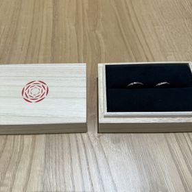 【出雲結(いずもゆい)の口コミ】 シンプルだけど上品なデザインで、どんな服装にも合わせやすいのが気に入…