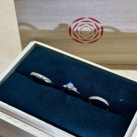 【出雲結(いずもゆい)の口コミ】 和を基調としたシンプルなデザインですが、綺麗な曲線と輝くダイヤモンド…