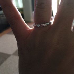 【銀座ダイヤモンドシライシの口コミ】 デザインがとても気に入り、お互い一目惚れのリングでした。
結婚指輪はず…