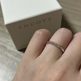 【ENUOVE(イノーヴェ)の口コミ】 シンプルだけど、ダイヤが大きく他のデザインと被らない個性的な部分が魅…
