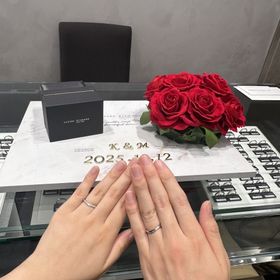 【ラザール ダイヤモンド(LAZARE DIAMOND)の口コミ】 ダイヤモンドの輝きがどこのブランドよりも強いところに惹かれた。外に出…