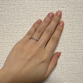 【エクセルコダイヤモンド(EXELCO DIAMOND)の口コミ】 ダイヤモンドがとてもきれいで、お気に入りです。仕事中に着けているのを…