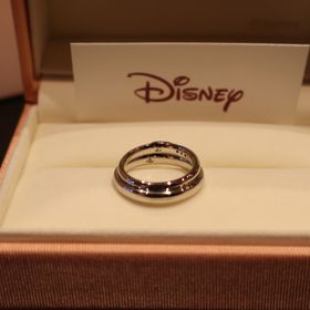 【ケイウノ ブライダル(K.UNO BRIDAL)の口コミ】 我々がイメージしていたデザインをすぐにデザイナーさんが書き起こしてく…