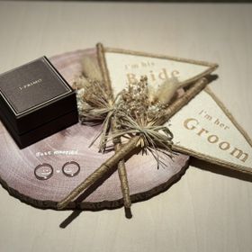 【アイプリモ(I-PRIMO)の口コミ】 指輪のデザインは2人の好みが合ったものを選びました。プラチナとパールブ…