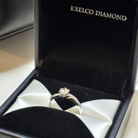 【エクセルコダイヤモンド(EXELCO DIAMOND)の口コミ】 自分の指にあったデザインを選んでいただけたため、指がスッキリ見えるこ…